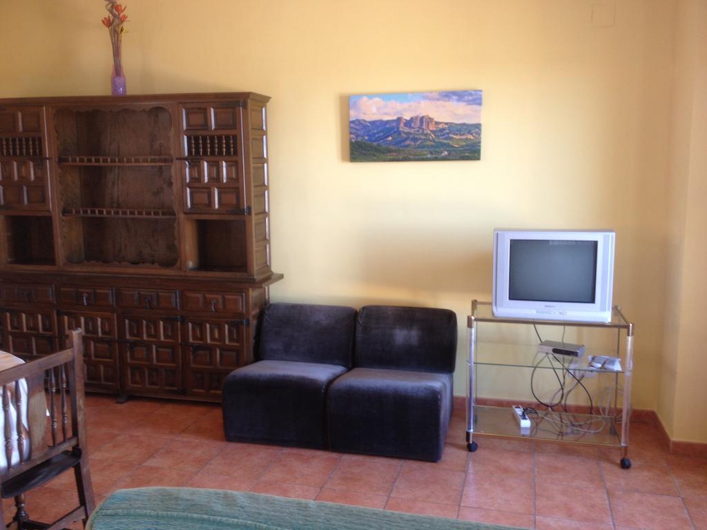 Apartaments La Fabrica Horta de Sant Joan Room photo