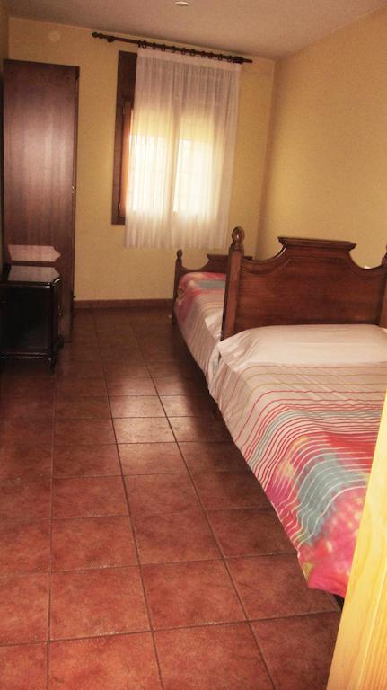 Apartaments La Fabrica Horta de Sant Joan Room photo