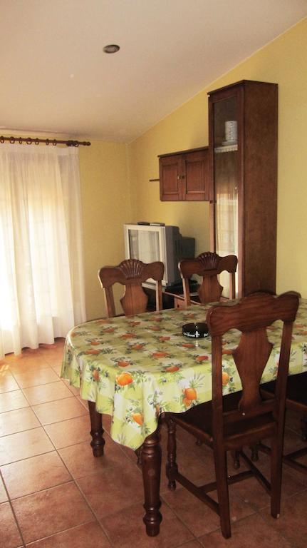 Apartaments La Fabrica Horta de Sant Joan Room photo